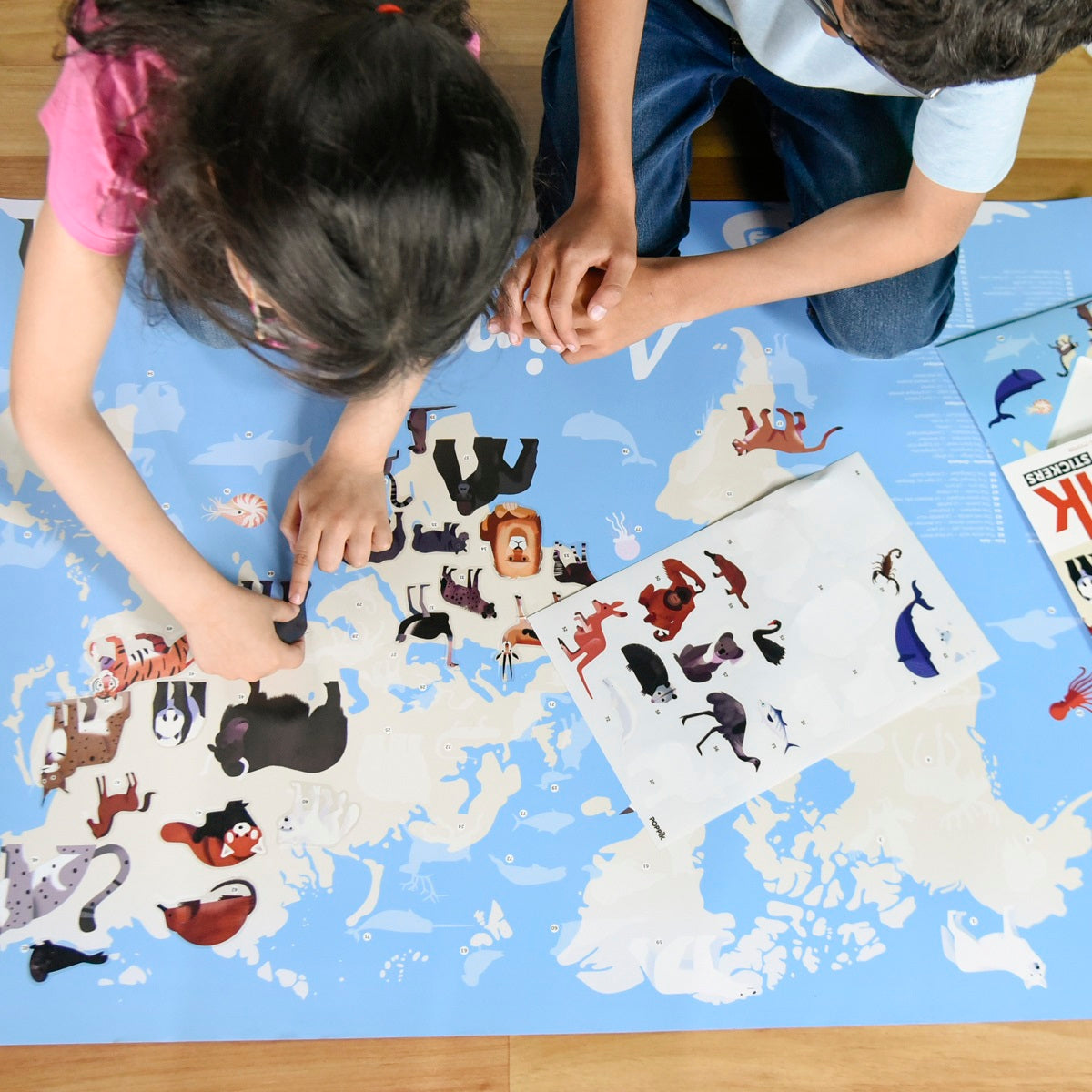 Poppik - Discovery Stickers Animaux du monde