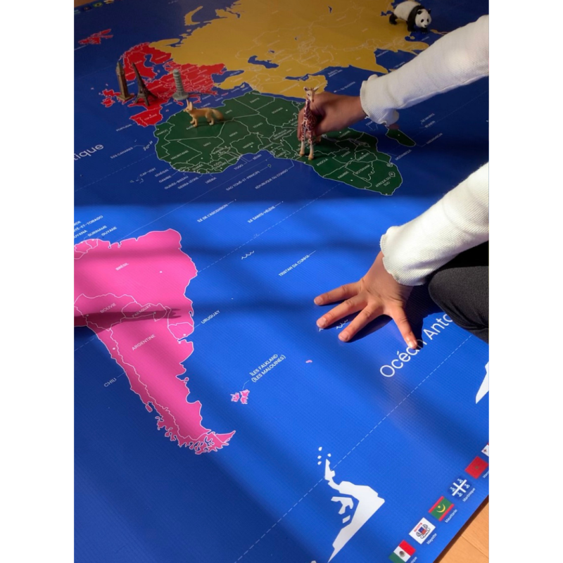 Yahil éditions - Planisphère Montessori Pays & Drapeaux XXL